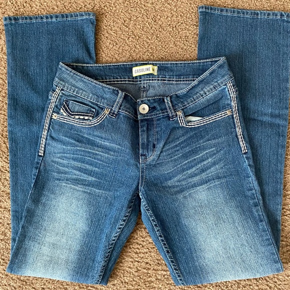 Gasoline Brand boot cut blue jeans, stretch material, Sz. 7. Like New. - Picture 3 of 8